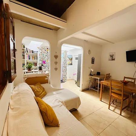 Atico Sol Vecindario Apartment *